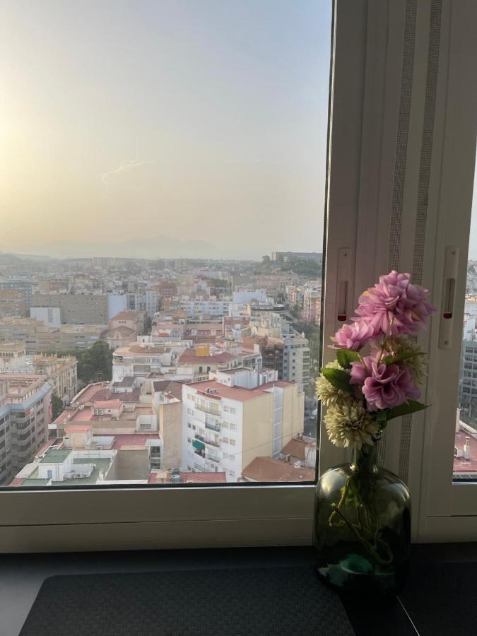 Sky Views Studio In City Centre Alicante Dış mekan fotoğraf